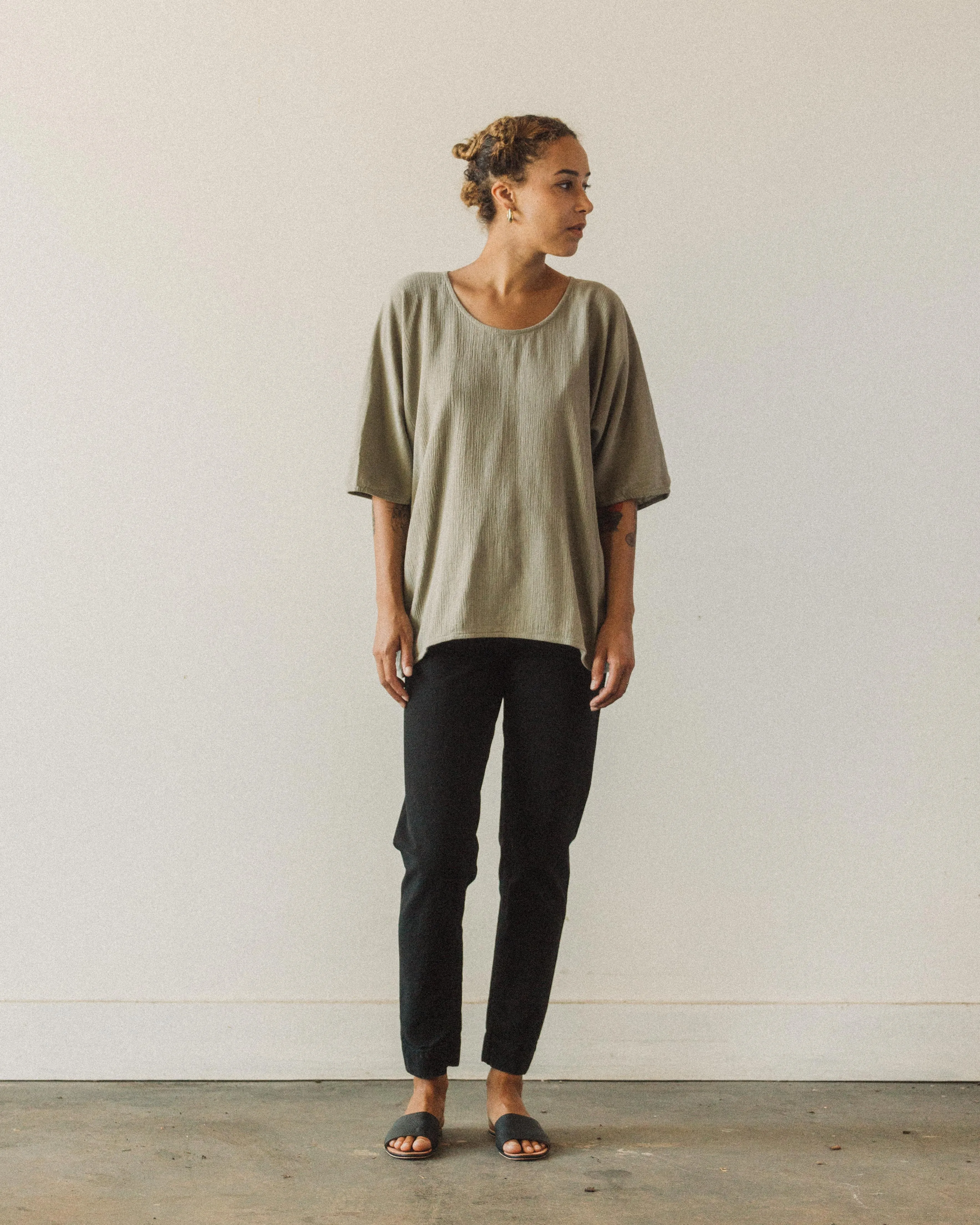 Black Crane Loose Tee, Stone